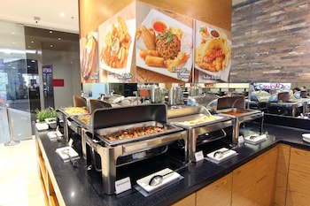 pacific express hotel chinatown