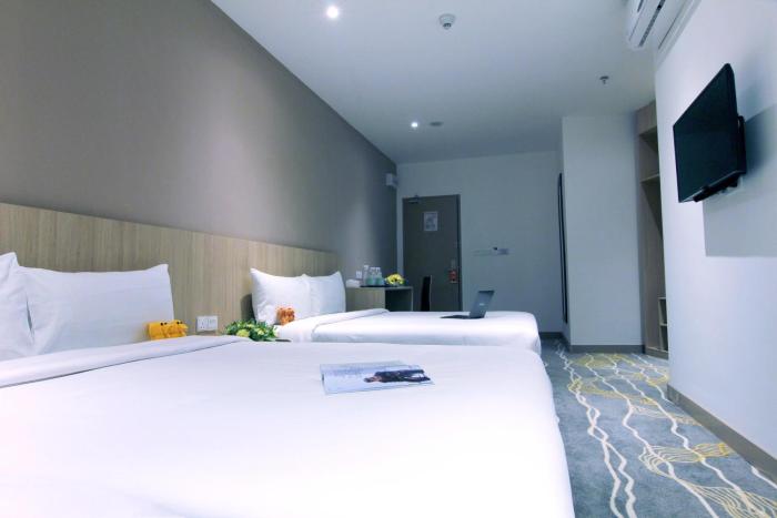 pacific express hotel chinatown