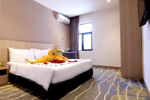 pacific express hotel chinatown