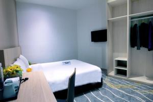 pacific express hotel chinatown