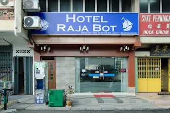 hotel raja bot