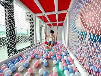 kukup xiang holiday home