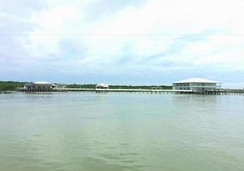 kukup xiang holiday home