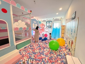 kukup xiang holiday home