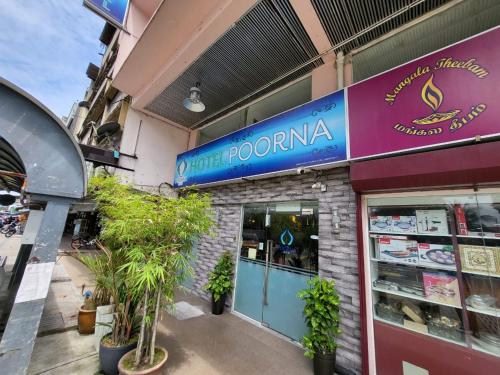 poorna hotel