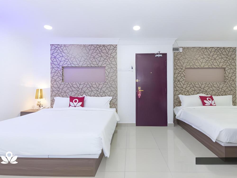 poorna hotel