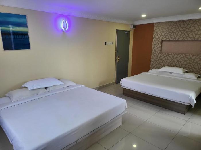 poorna hotel