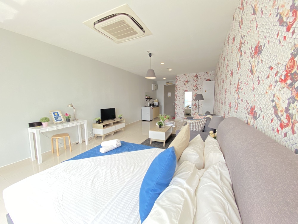 chrisenbel suites pinnacle pj