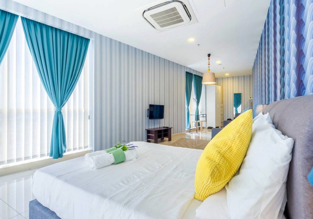 chrisenbel suites pinnacle pj