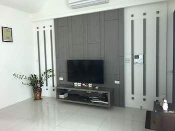 yin mama warm house