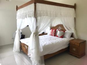 yin mama warm house
