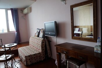 lan tao sha homestay