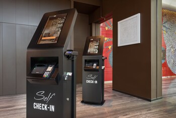 Nyx Herzliya,Herzliya>>Herzlia,2 star