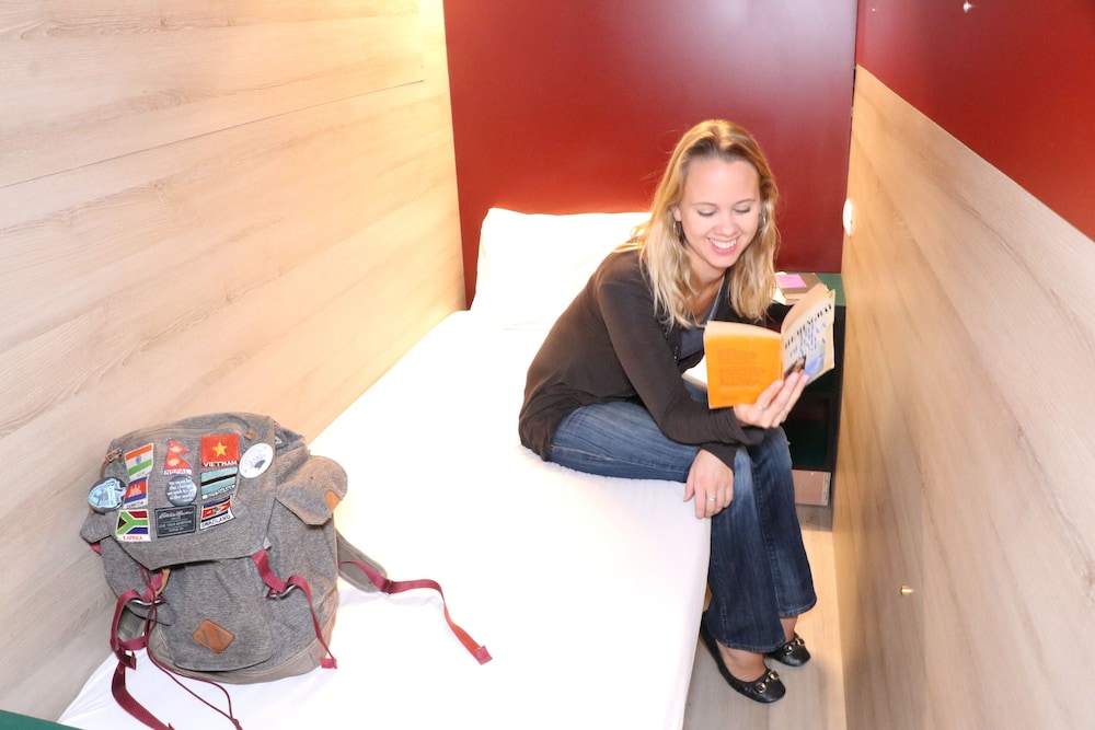 cinema hostel jerusalem