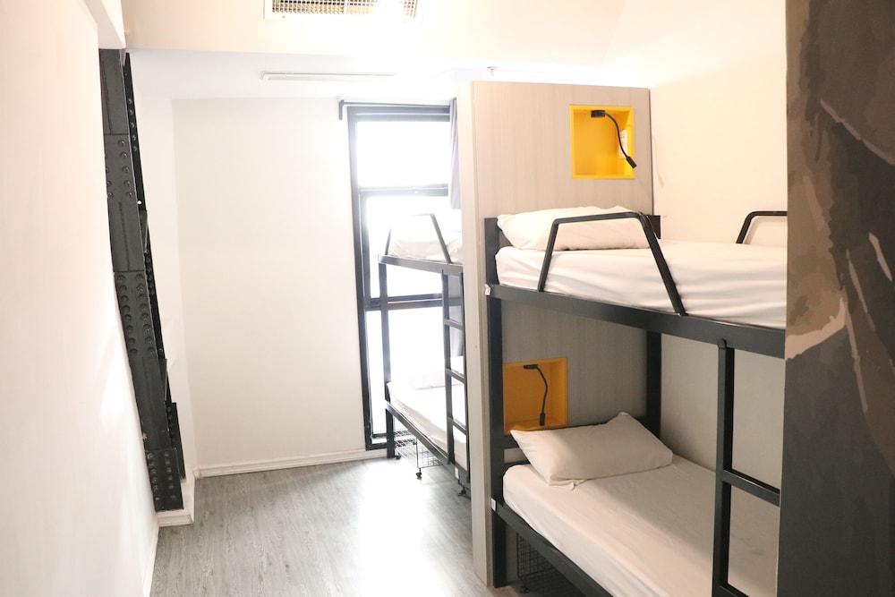 cinema hostel jerusalem