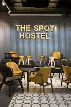 the spot hostel