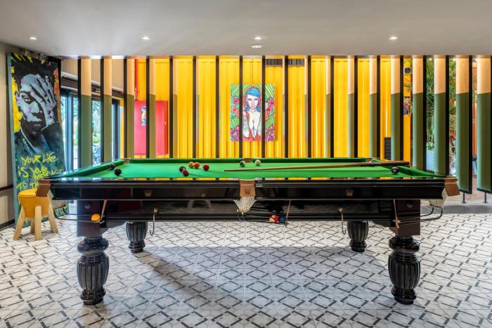 the spot hostel