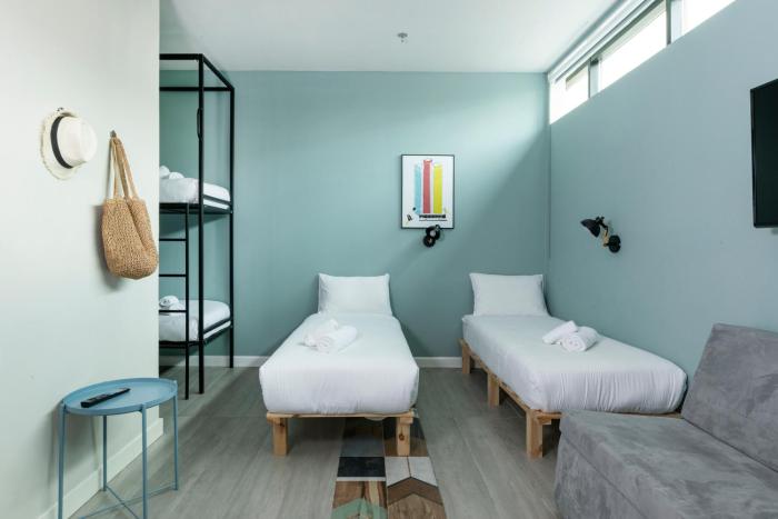 the spot hostel