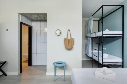 the spot hostel