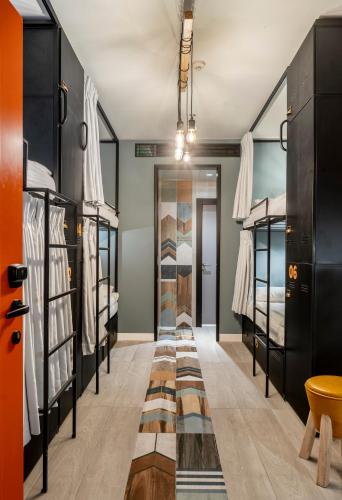 the spot hostel