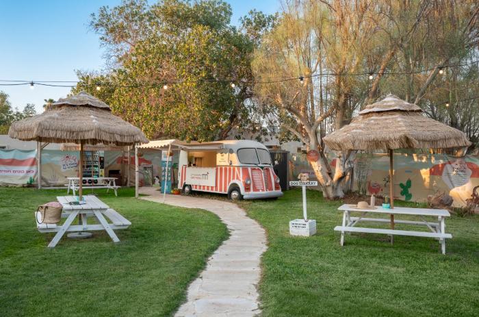 lotan desert travel hotel
