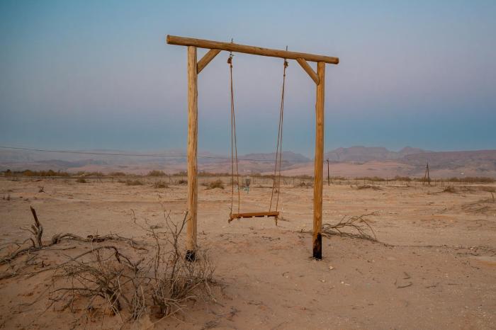 lotan desert travel hotel
