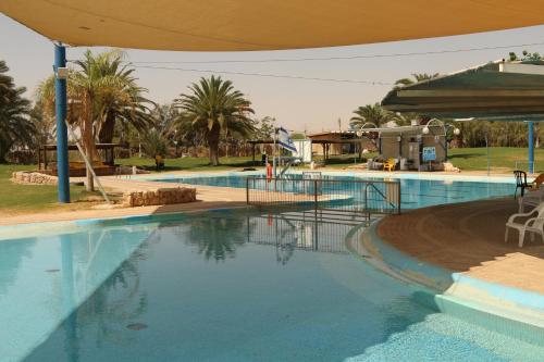lotan desert travel hotel
