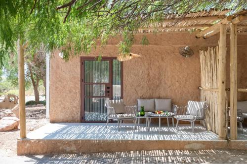 lotan desert travel hotel