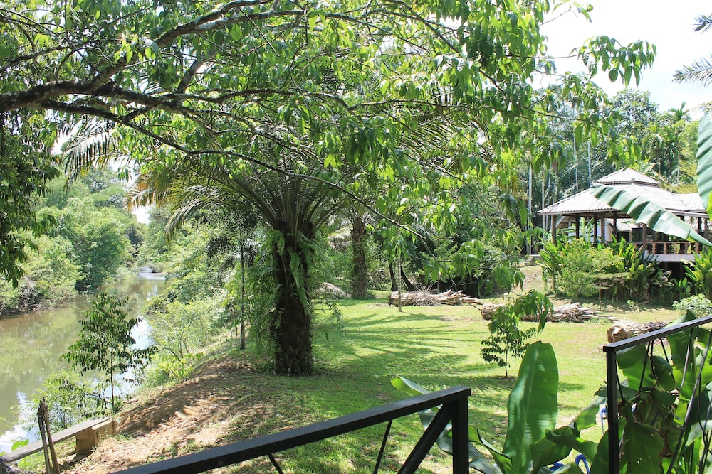 khaosok river camp