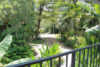 khaosok river camp