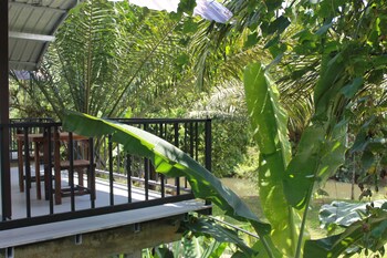khaosok river camp