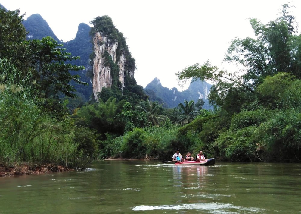 khaosok river camp