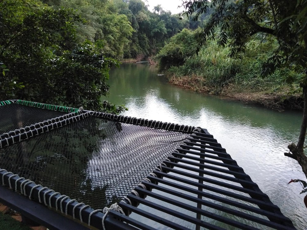 khaosok river camp