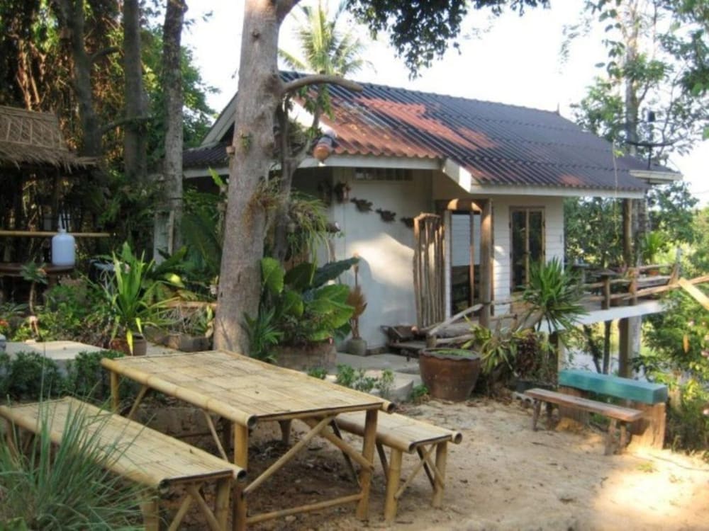 lanlay home stay krabi