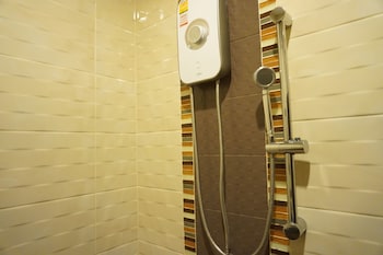 ploenjai hotel ranong