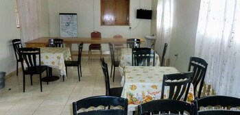 Palm Springs Hotel,Kampala>>Bukoto,2.5 star