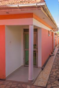 Sadrina Comfort Cottages,Central Region>>Kampala,3 star