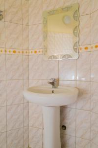 sadrina comfort cottages