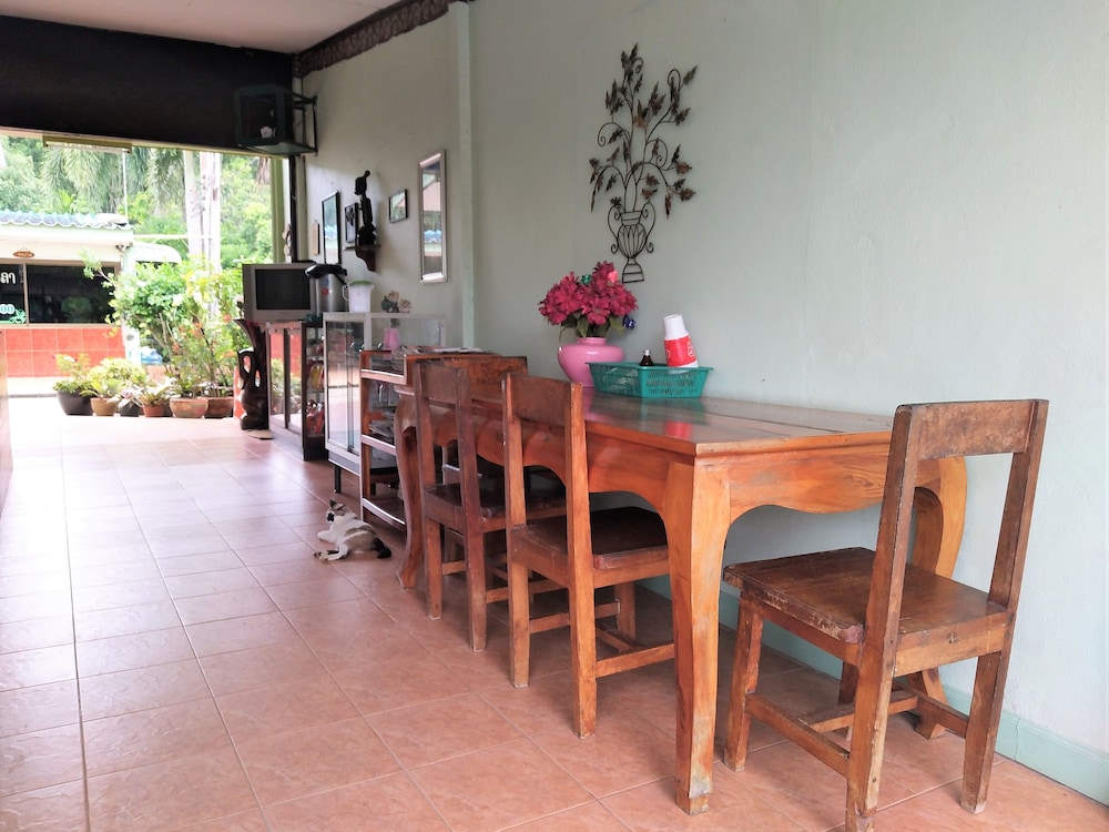 baan plubpla resort