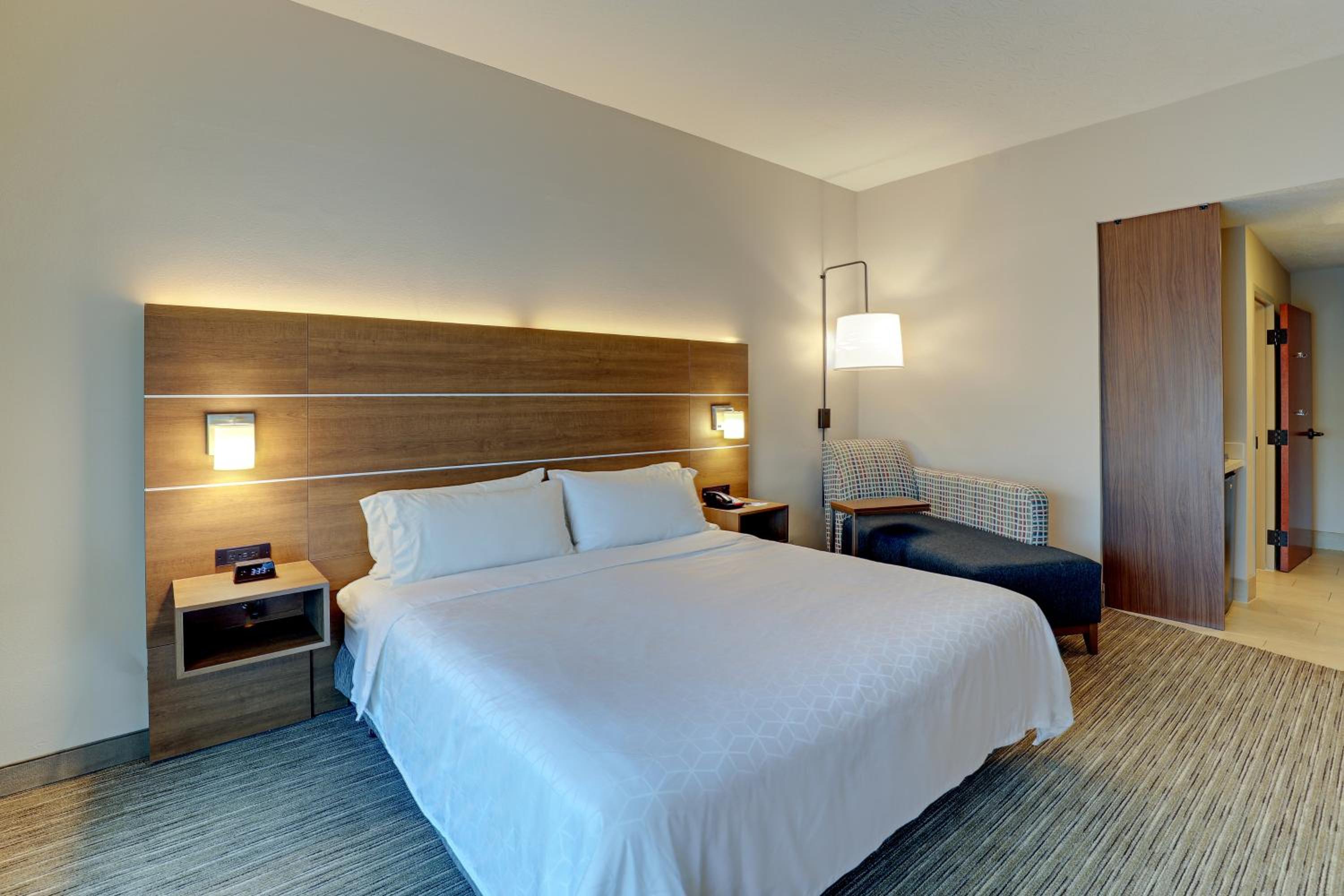 holiday inn express campbellsville by ihg