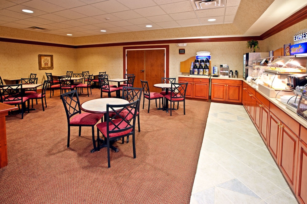 holiday inn express campbellsville by ihg