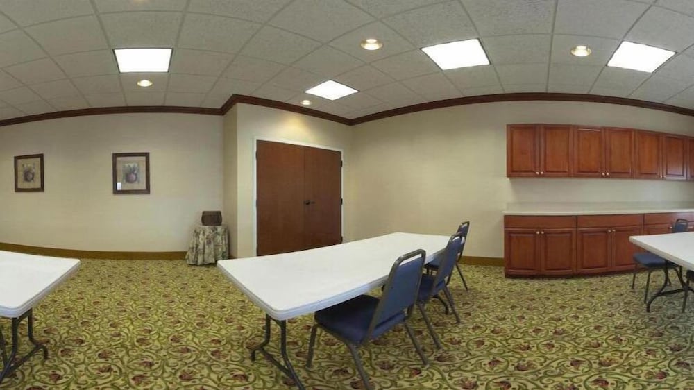 holiday inn express campbellsville by ihg