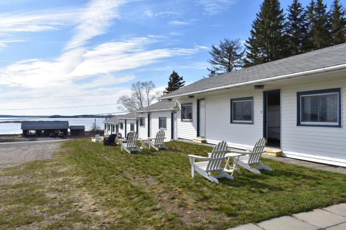 friars bay inn and cottages