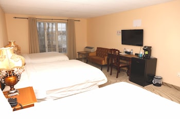 fullerton manor inn