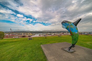 sportsmans inn on the harbour front