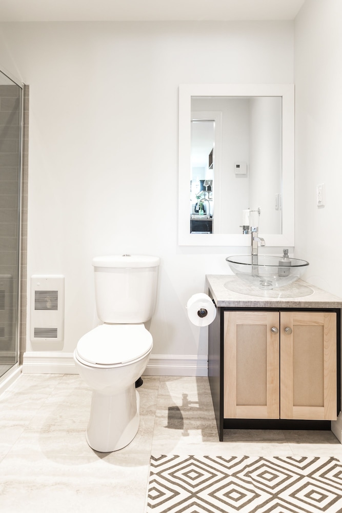 whale house guest house