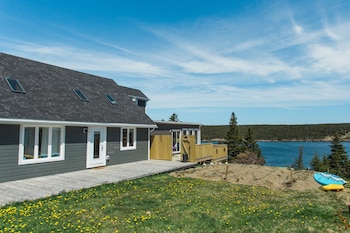 whale house guest house