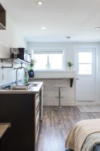 whale house guest house