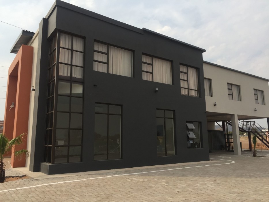 Cycad Palm Hotel,Central>>Serowe,3.5 star