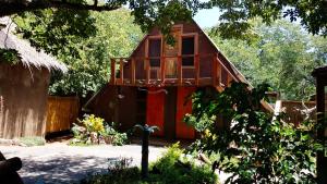 elephant trail guesthouse and backpackers